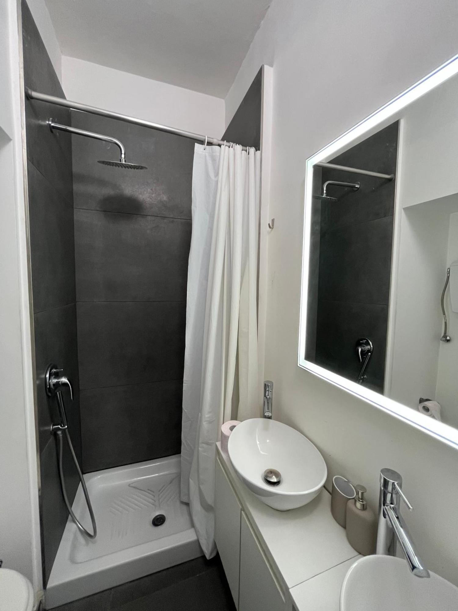 Porta Susa Rooms - Camere Porta Susa Turijn Buitenkant foto