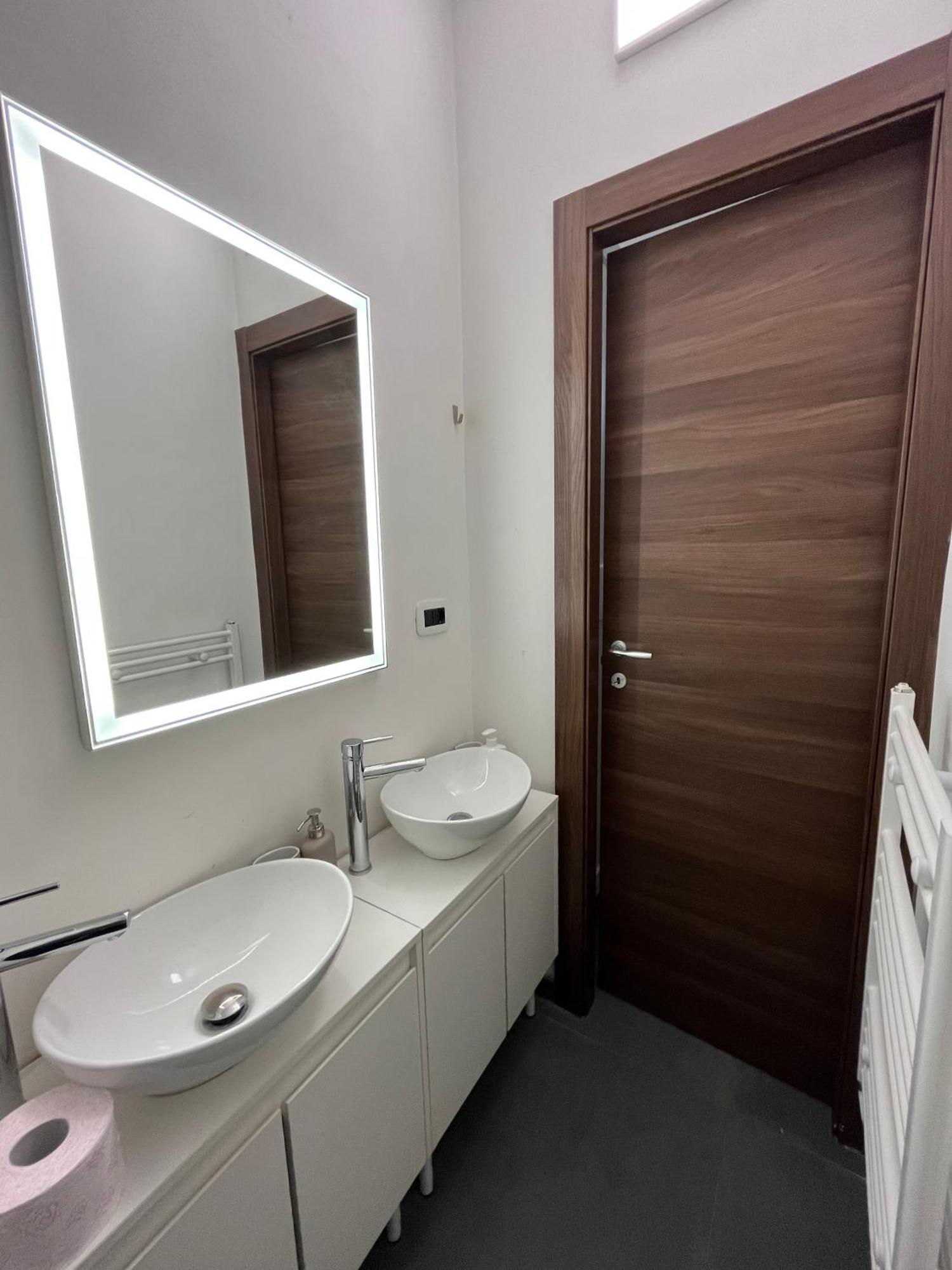 Porta Susa Rooms - Camere Porta Susa Turijn Buitenkant foto