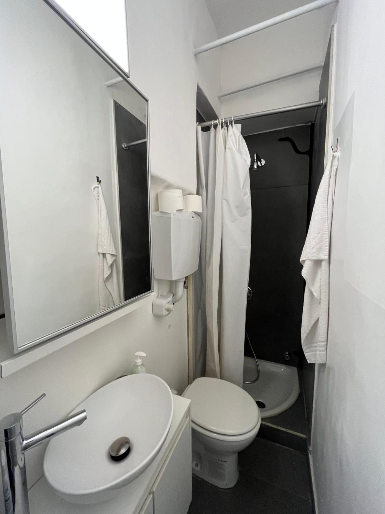 Porta Susa Rooms - Camere Porta Susa Turijn Buitenkant foto